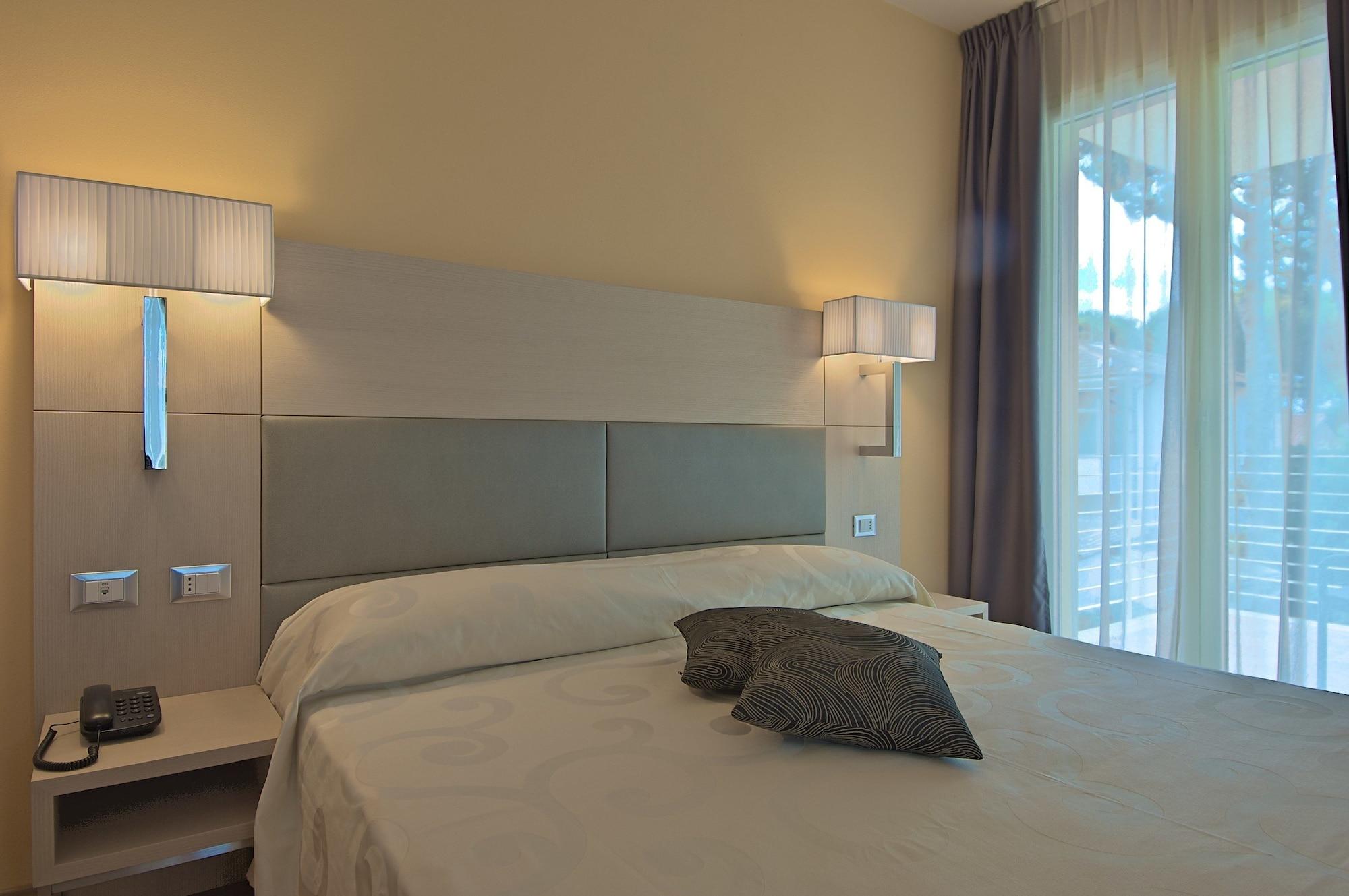 Zen Hotel Versilia Marina di Pietrasanta Luaran gambar
