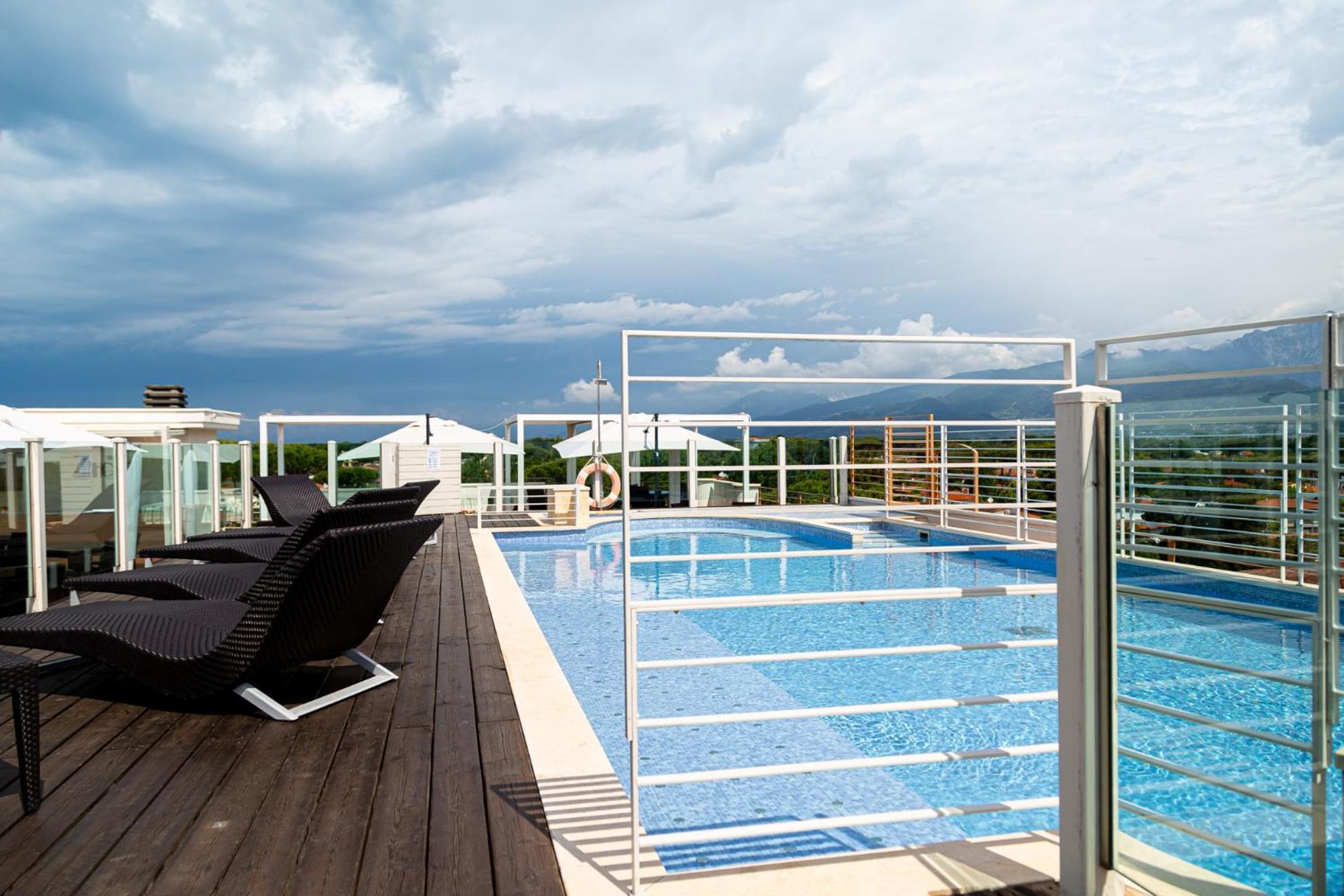 Zen Hotel Versilia Marina di Pietrasanta Luaran gambar